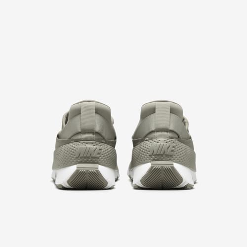 NIKE Women's Go Flyease Sneaker