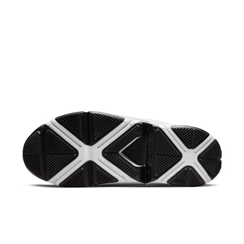 NIKE Women's Go Flyease Sneaker