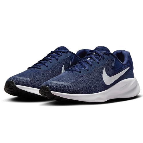 NIKE Men's Revolution 7Sneaker