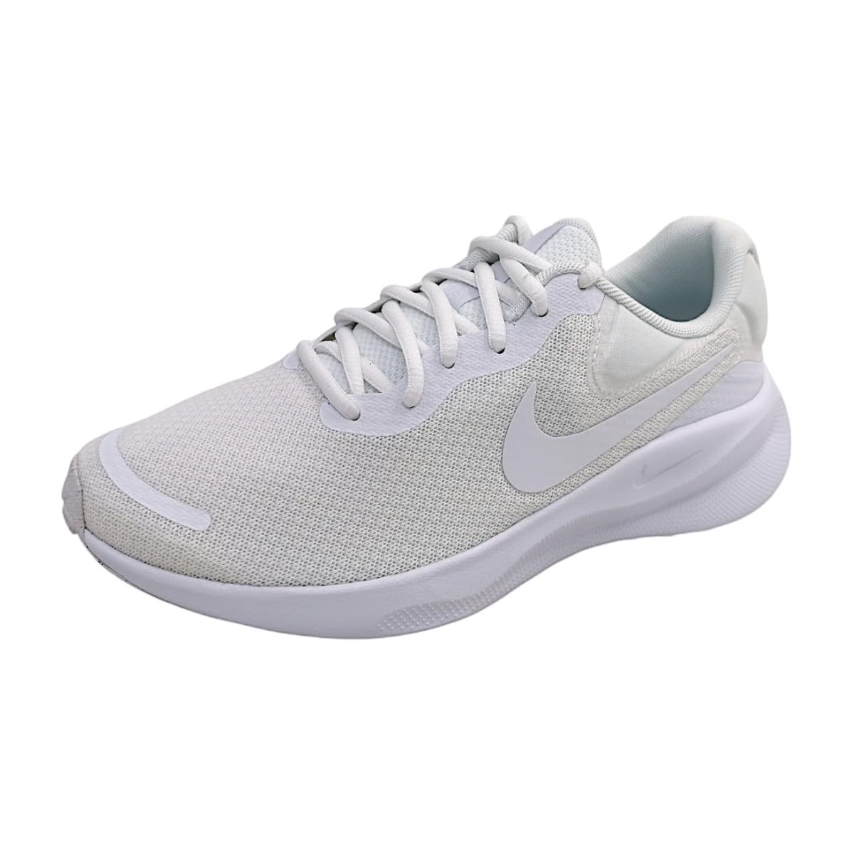 NIKE Women's Revolutin 7 Sneaker