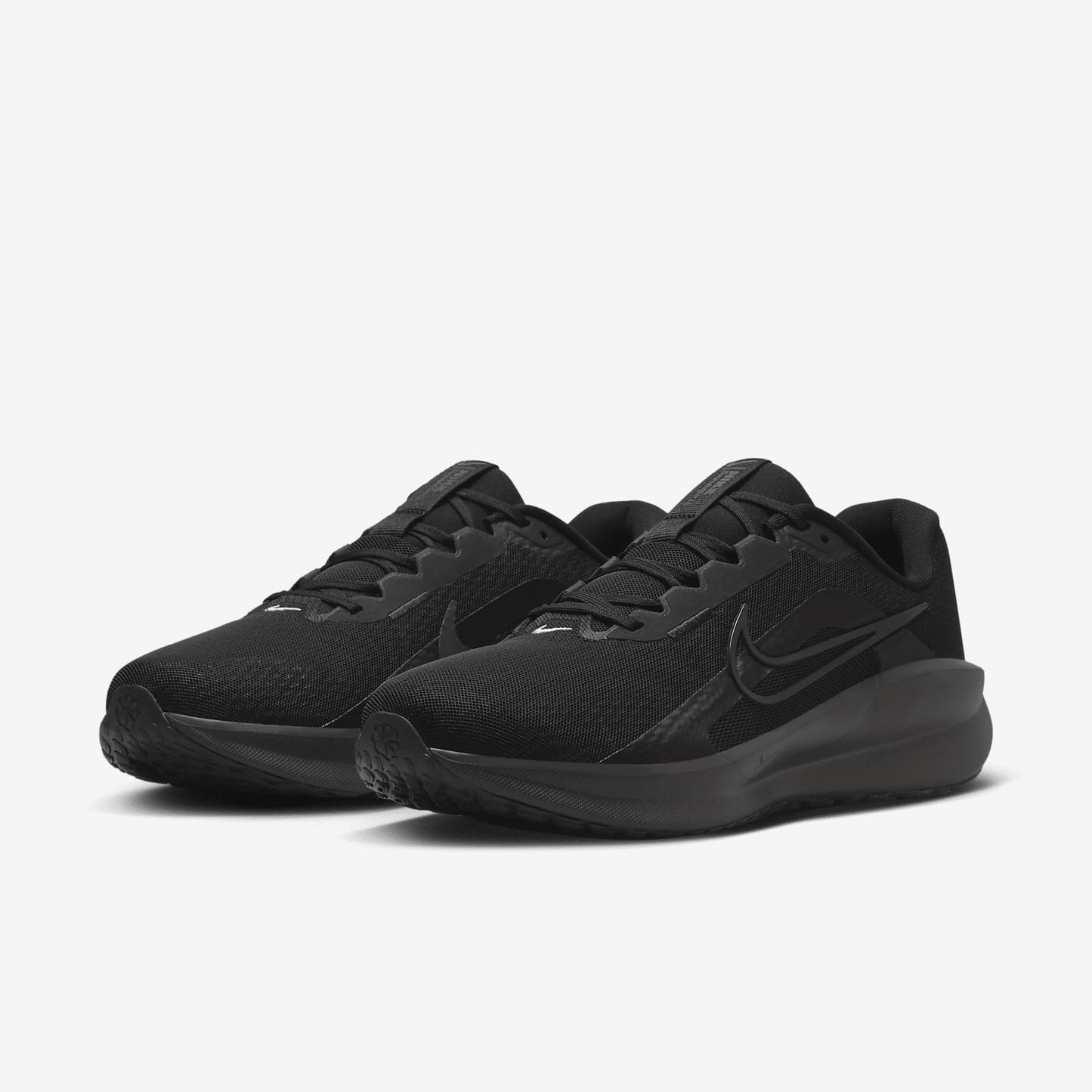 NIKE Men's Downshifter 13 Sneaker