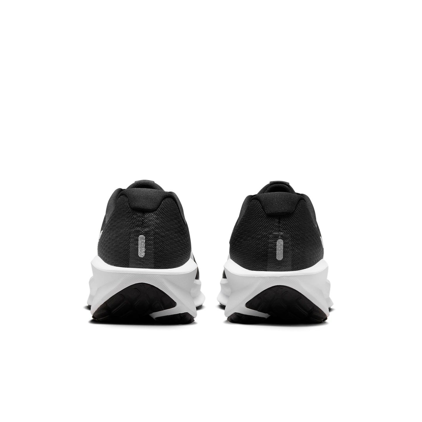 NIKE Men's Downshifter 13 Sneaker