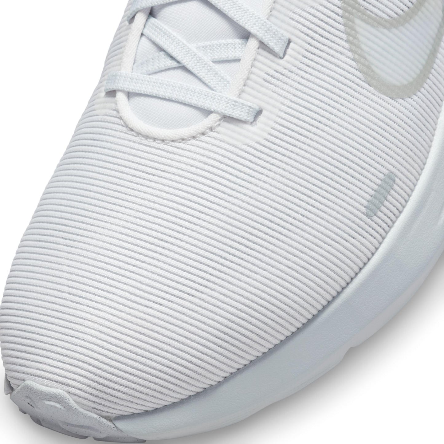 NIKE Women's Downshifter 12 Sneaker