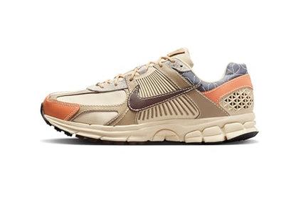 NIKE Men's Zoom Vomero 5 Sneaker