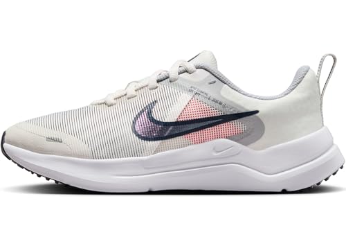 NIKE Women's Downshifter 12 Sneaker
