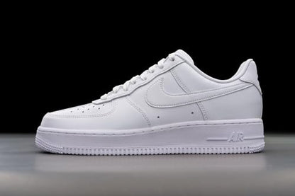 NIKE Men's Air Force 1 '07 Basketball Shoe