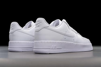 NIKE Men's Air Force 1 '07 Basketball Shoe