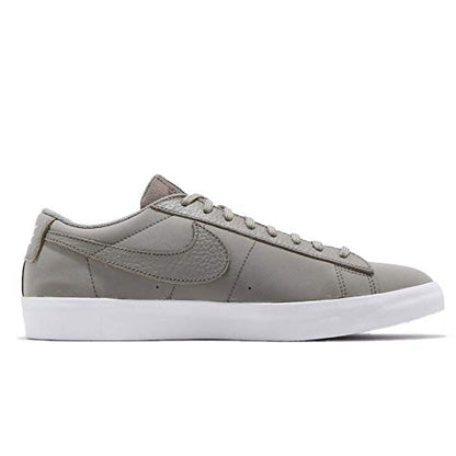 NIKE Women's Blazer Mid '77 VNTG Basketball Shoe