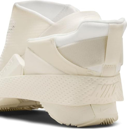 NIKE Women's Go Flyease Sneaker