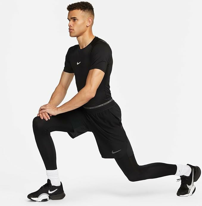 NIKE Men's M Np Df Tight Top Ss Sweatshirt