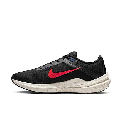 NIKE Men's Winflo 10 Sneaker