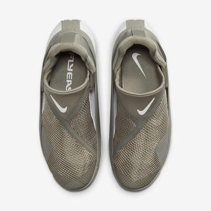 NIKE Women's Go Flyease Sneaker
