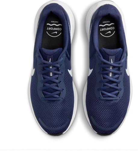 NIKE Men's Revolution 7 Sneaker