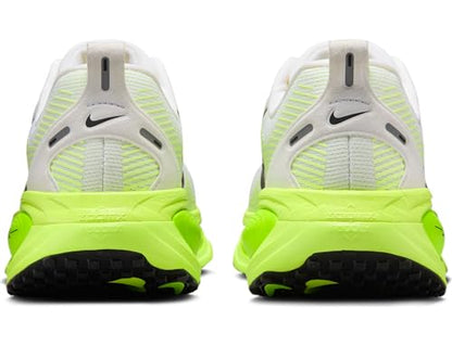 NIKE Men's Vomero 18