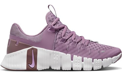 NIKE Women's W Free Metcon 5 Sneaker, 0