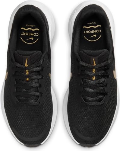 Nike Women's Revolution 7 Sneaker