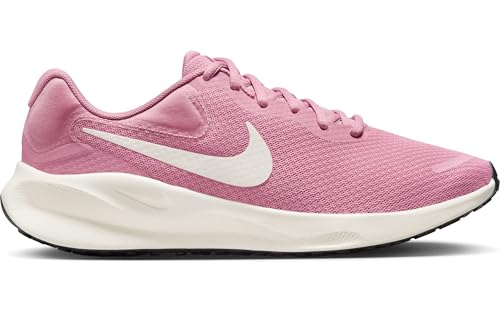 NIKE Men's Revolution 7 Sneaker