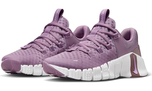 NIKE Women's W Free Metcon 5 Sneaker, 0