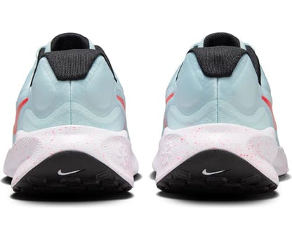 Nike Women's Revolution 7 Sneaker