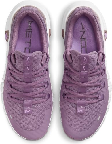 NIKE Women's W Free Metcon 5 Sneaker, 0