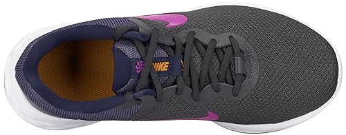 NIKE Men's Revolution 6 Sneaker