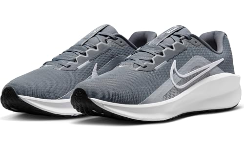 NIKE Men's Downshifter 13 Sneaker