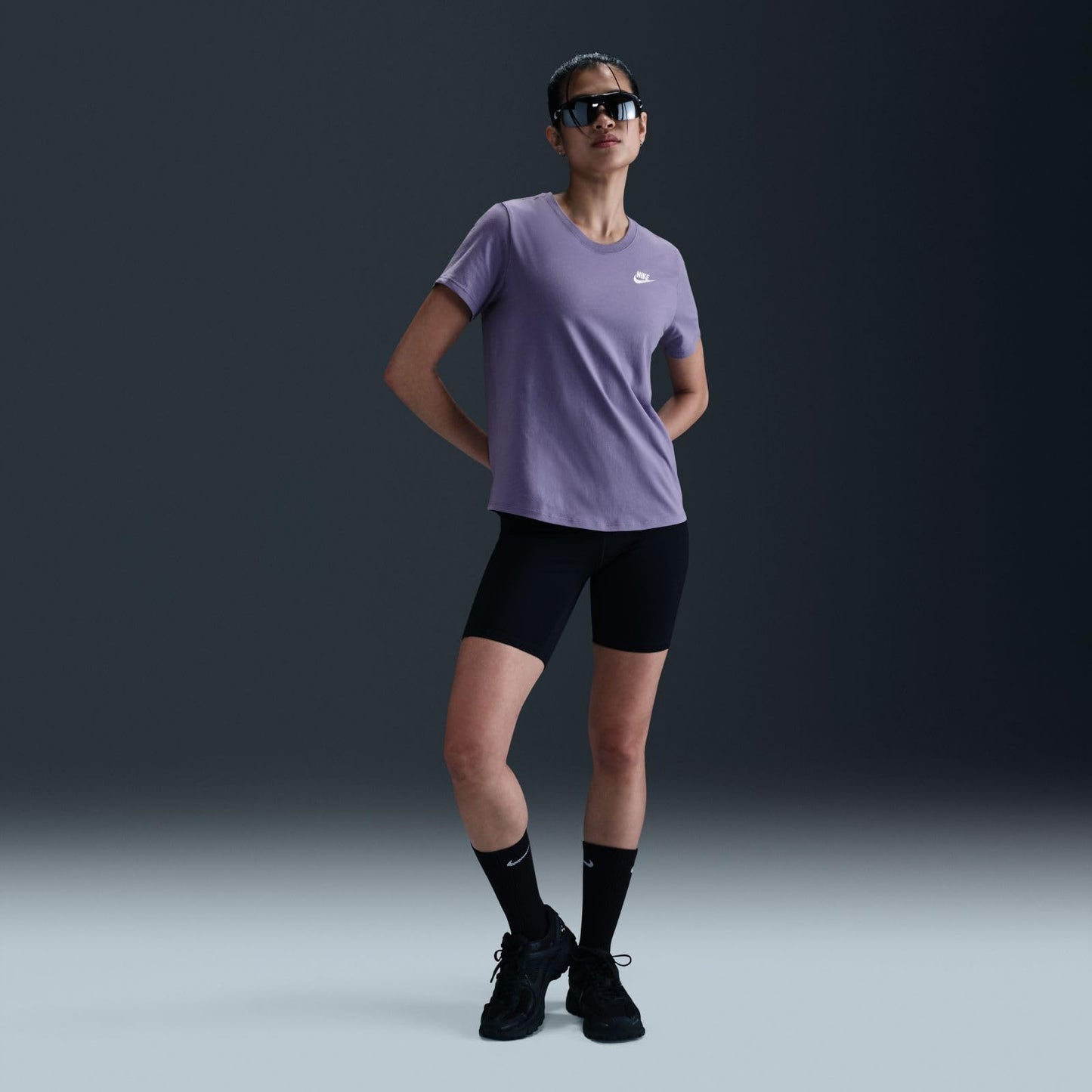 NIKE Women's Club T-Shirt (Pack of 1)