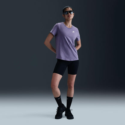 NIKE Women's Club T-Shirt (Pack of 1)