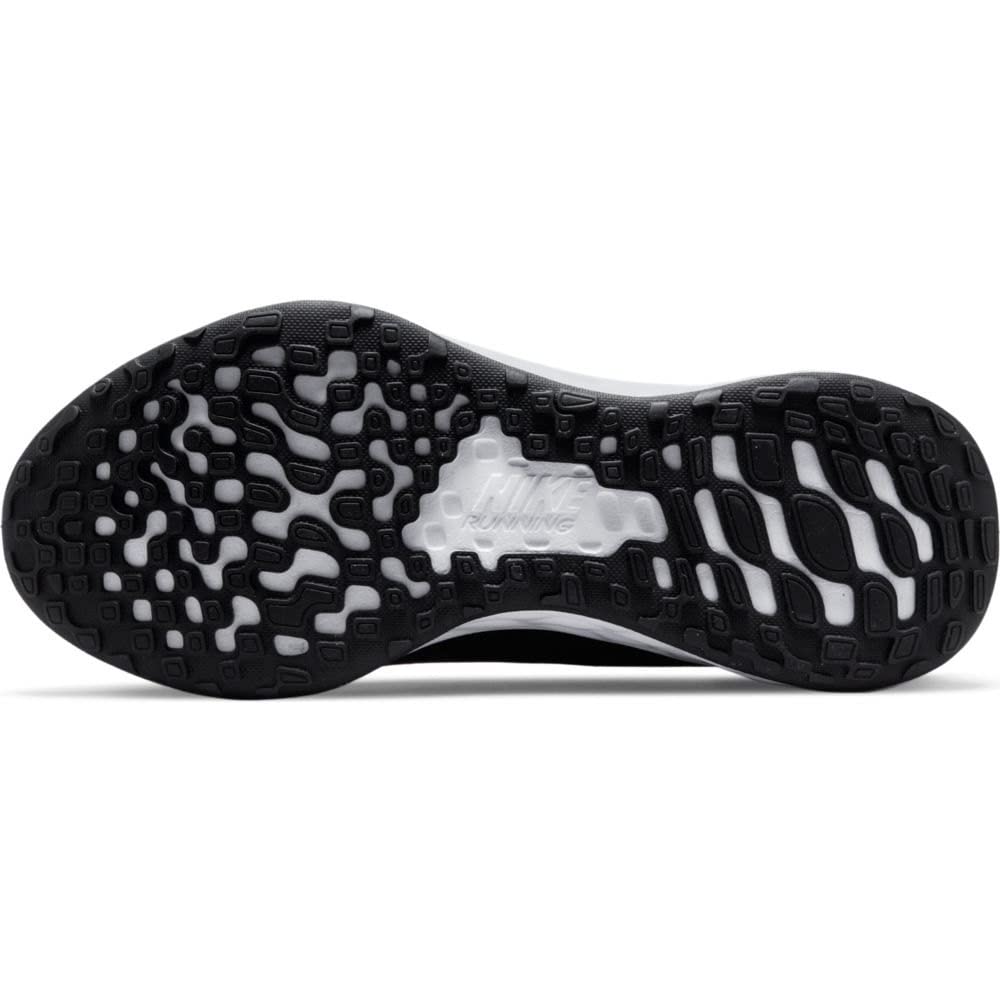 NIKE Men's Revolution 6 Sneaker