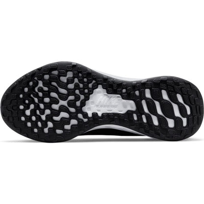NIKE Men's Revolution 6 Sneaker