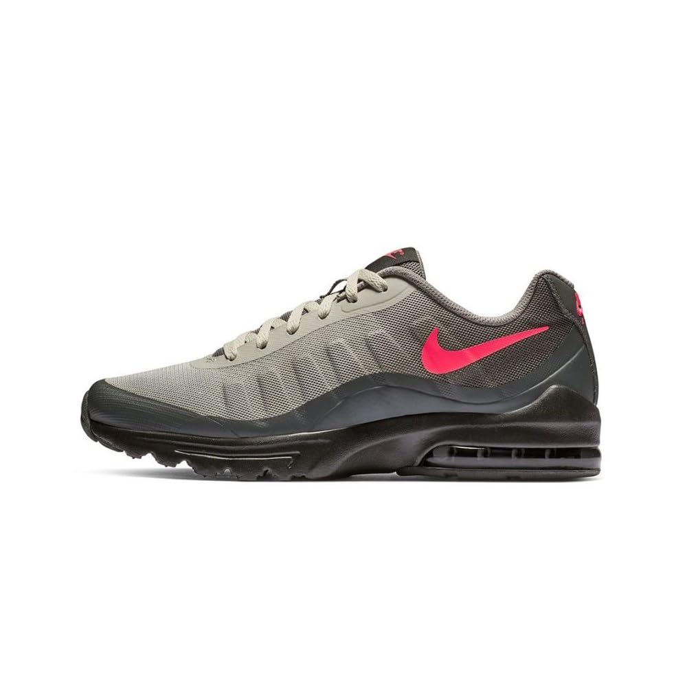 NIKE Men's Nike Air Max Invigor Basketball Shoe