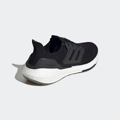 adidas Men's Ultraboost 22