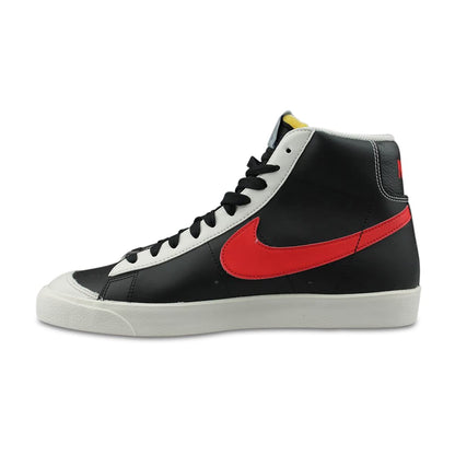 NIKE Women's Blazer Mid '77 VNTG Basketball Shoe