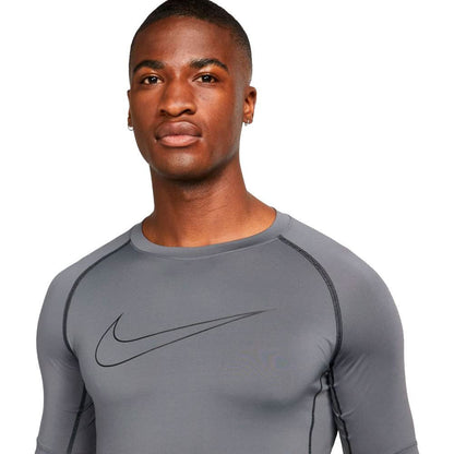 NIKE Men's M Np Df Tight Top Ss T-Shirt
