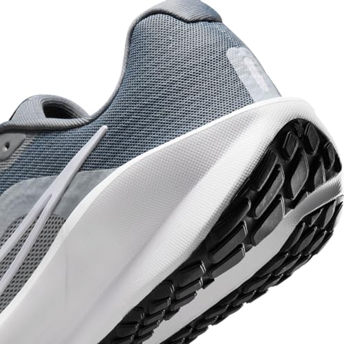NIKE Men's Downshifter 13 Sneaker