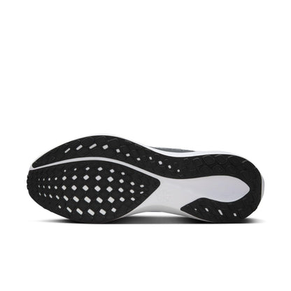 NIKE Men's Air Zoom Pegasus 40 Sneaker