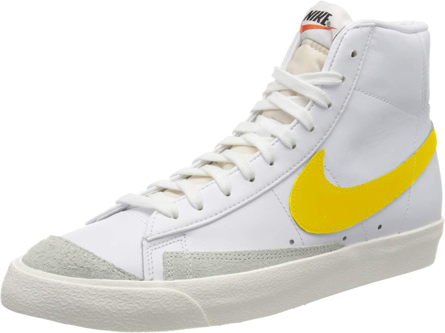 NIKE Women's Blazer Mid '77 VNTG Basketball Shoe