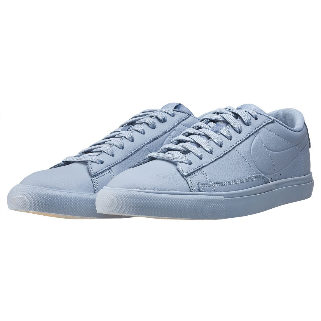 NIKE Women's Blazer Mid '77 VNTG Basketball Shoe