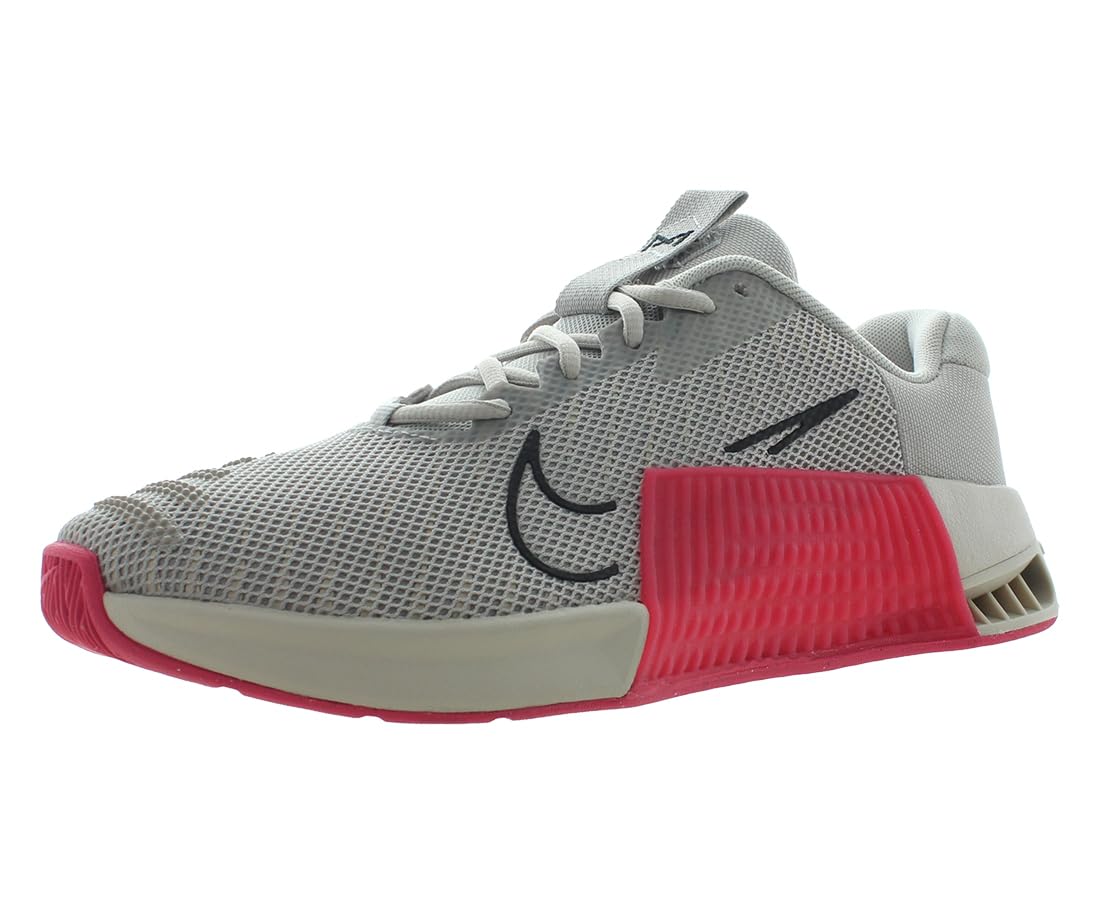 NIKE Women's W Metcon 9 Sneaker