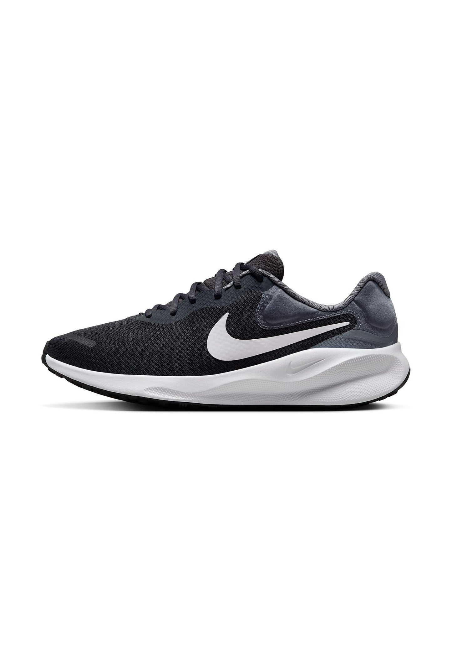 NIKE Men's Revolution 7 Sneaker