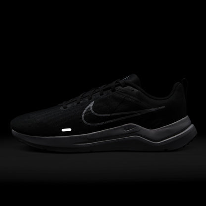 NIKE Men's Downshifter 12 Sneaker