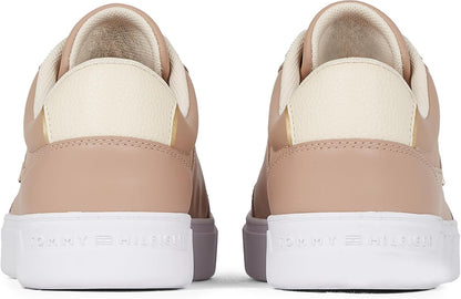 Tommy Hilfiger Women's Essential Chic Court Sneaker