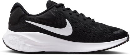 NIKE Women's Revolutin 7 Sneaker