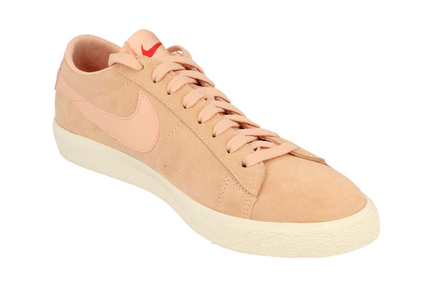 NIKE Women's Blazer Mid '77 VNTG Basketball Shoe