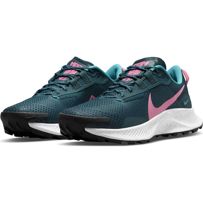 NIKE Women's Pegasus Trail 3 Walking Shoe