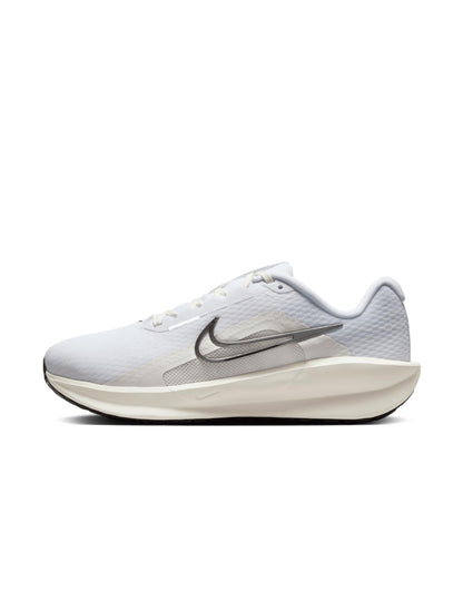 NIKE Women's W Downshifter 13