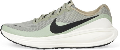 Nike Men's Revolution 8