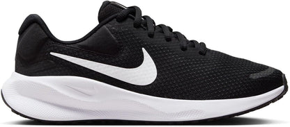 NIKE Women's Revolutin 7 Sneaker