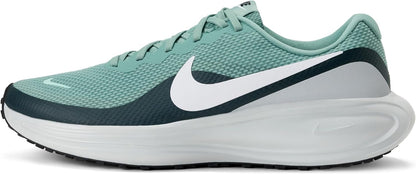 Nike Men's Revolution 8