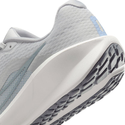 NIKE Women's W Downshifter